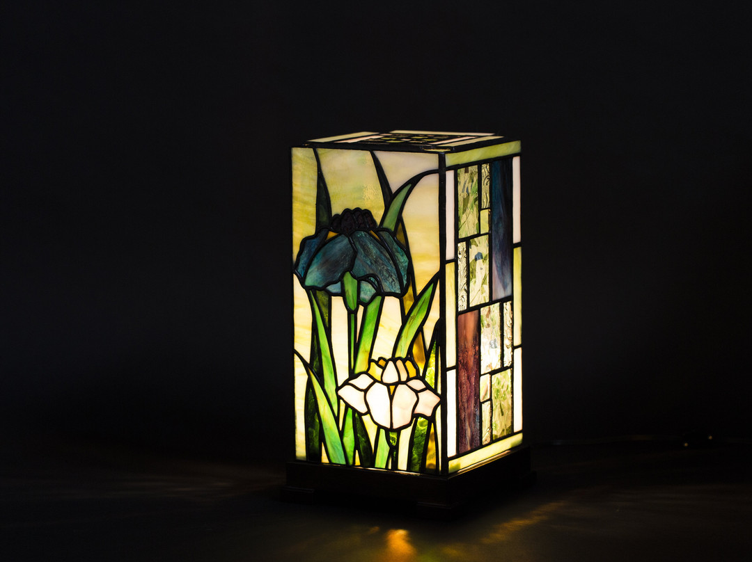 Stained Glass Workshop Glass Pallete-佐贺市必去景点