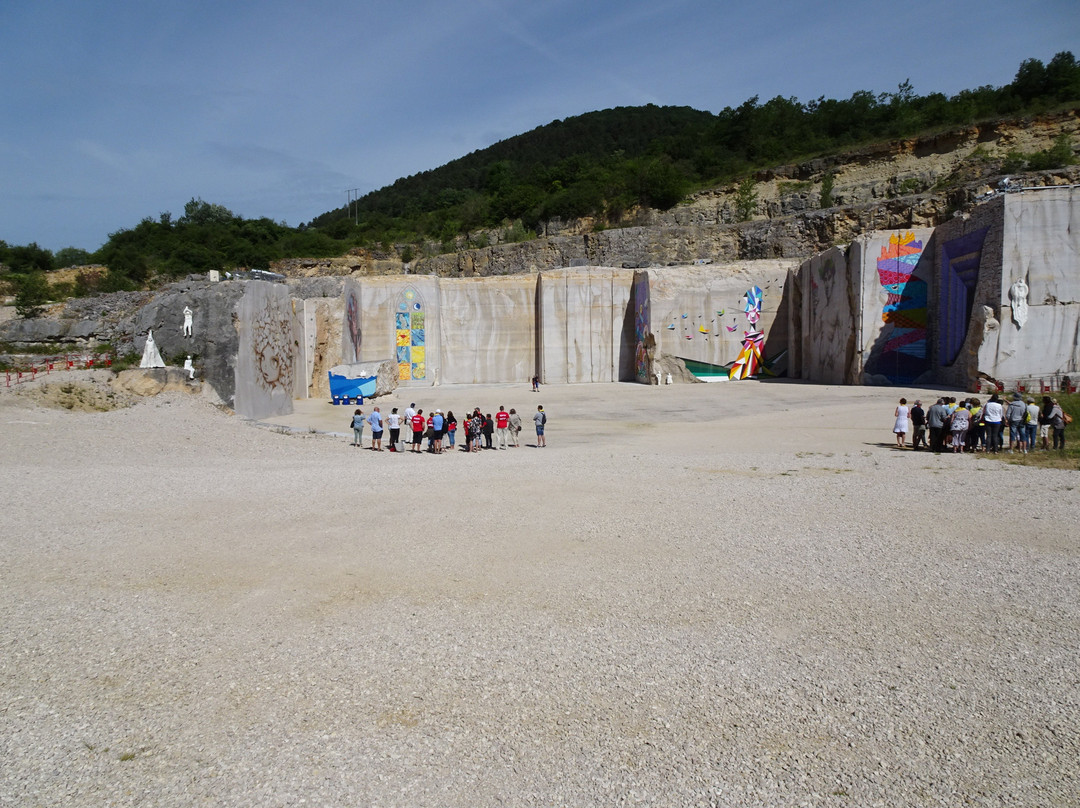 Villars-Fontaine旅游攻略图片