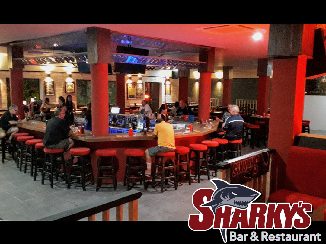 Sharky Bar and Restaurant景点图片