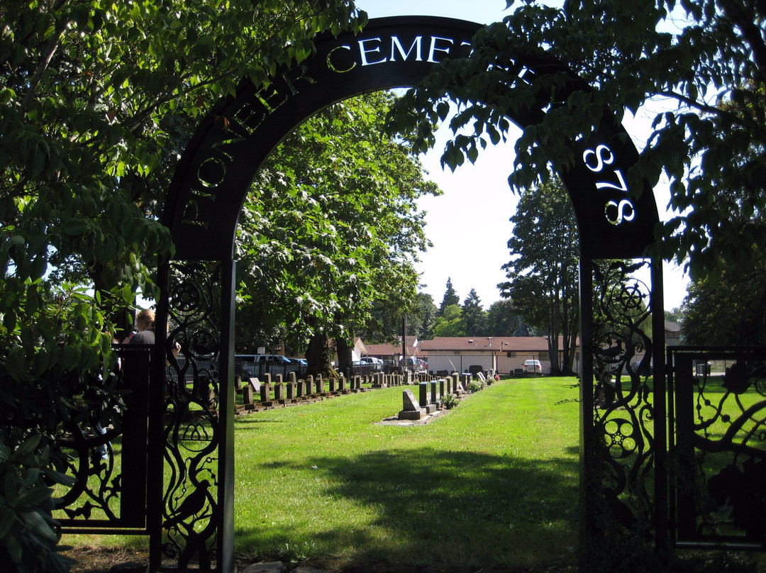 Auburn Pioneer Cemetery景点图片