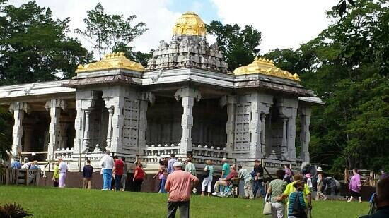 Kadavul Hindu Temple景点图片