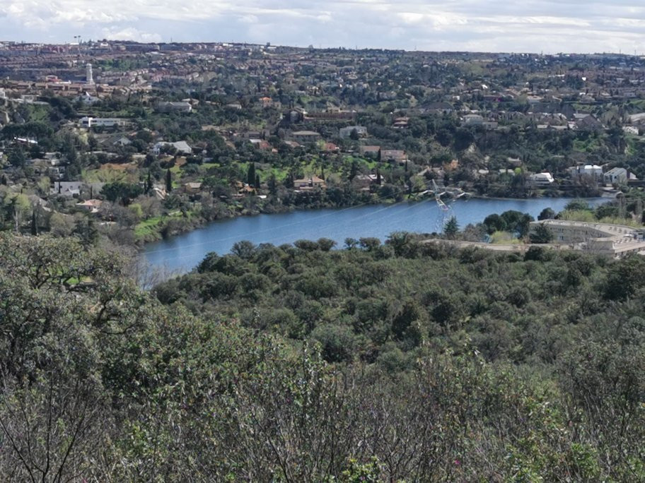 Embalse Del Molino De La Hoz景点图片