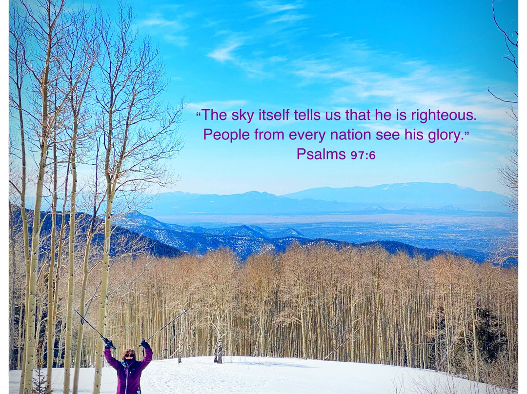 Outspire Hiking and Snowshoeing景点图片