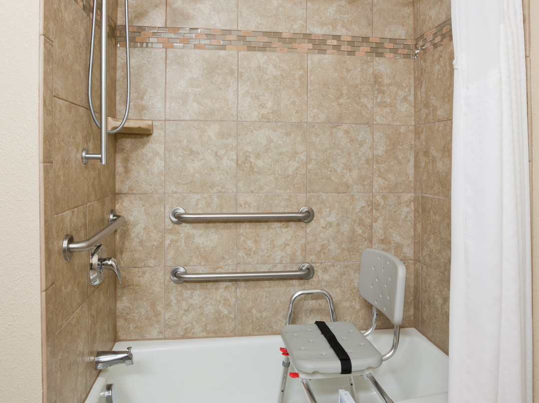 Holiday Inn Express & Suites Aberdeen By IHG主图