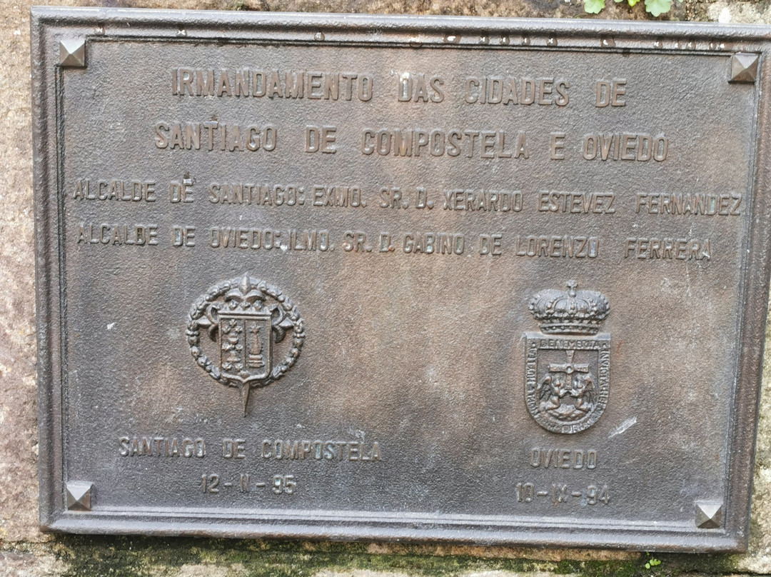 Estatua Del Rey Alfonso Ii "el Casto"景点图片