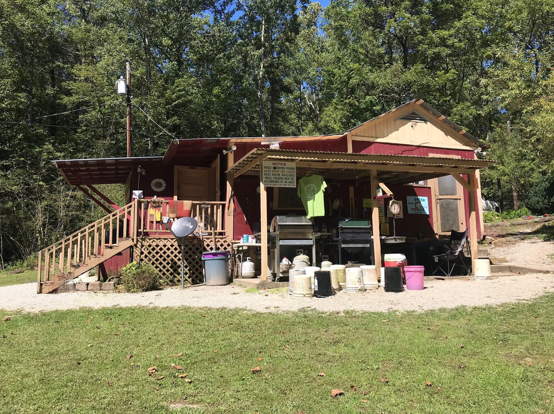 Buck Creek Trout Farm-Marion必去景点