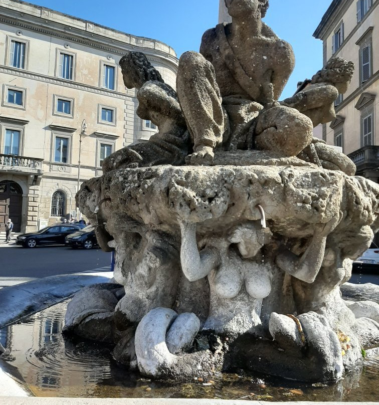 Fontana dei Quattro Mori-马里诺必去景点