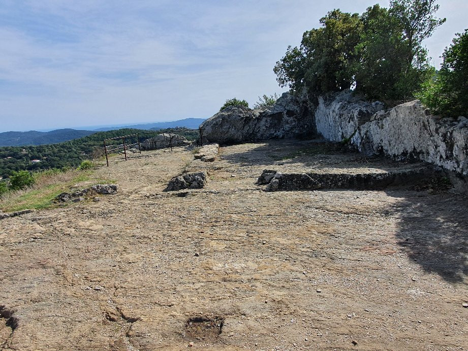 Fort-Freinet-La Garde-Freinet必去景点