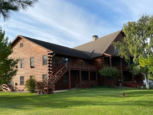 Point Au Roche Lodge主图