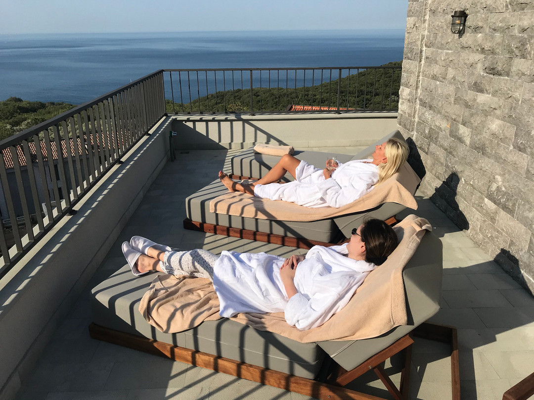 Vivid Blue Serenity Resort主图