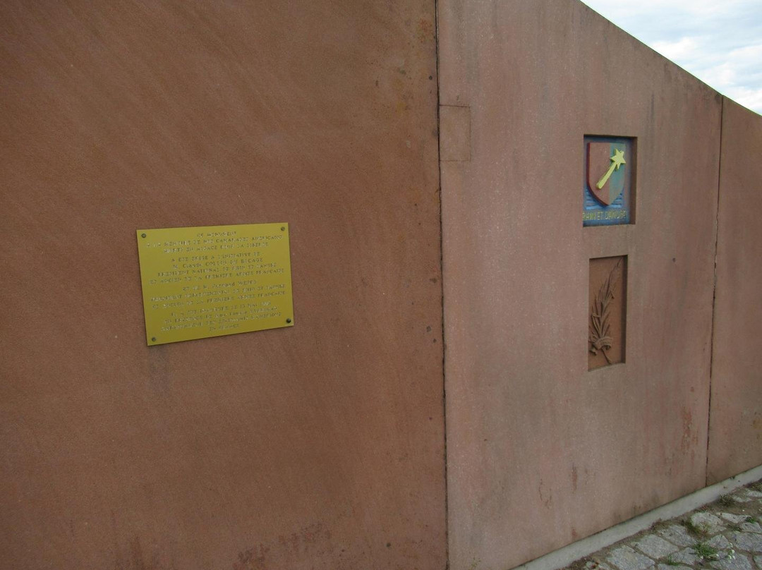 American Memorial on Hill 351景点图片