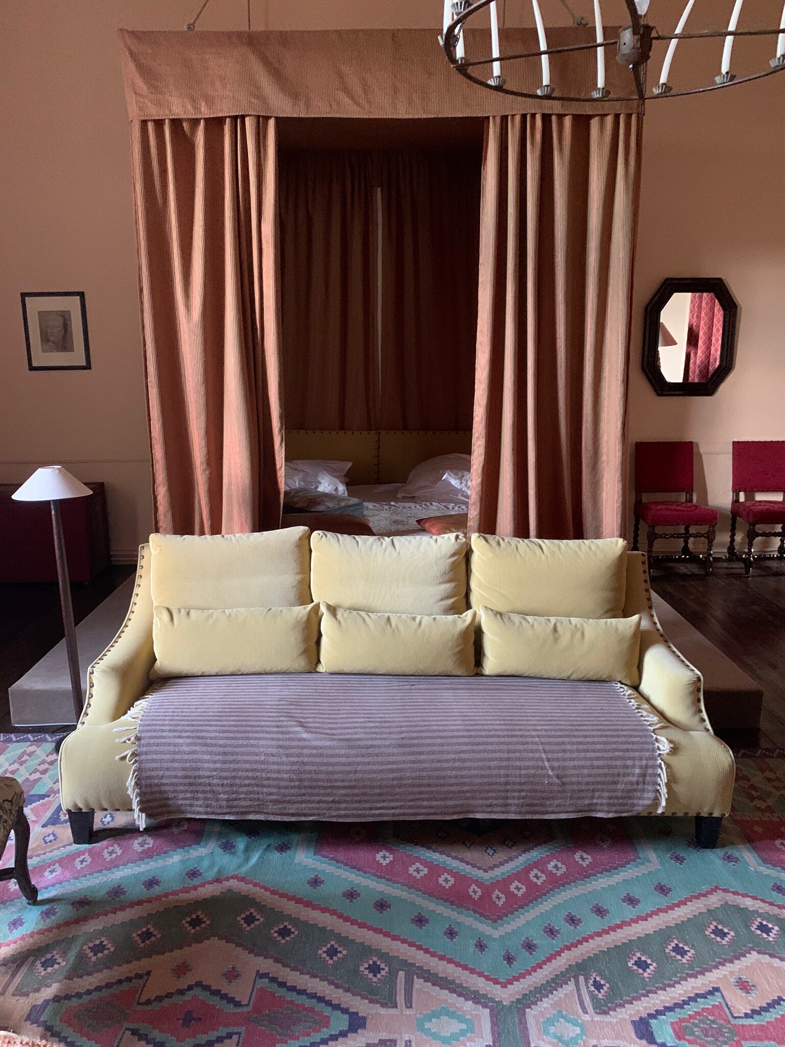 Chateau Royal de Saint Saturnin-官方