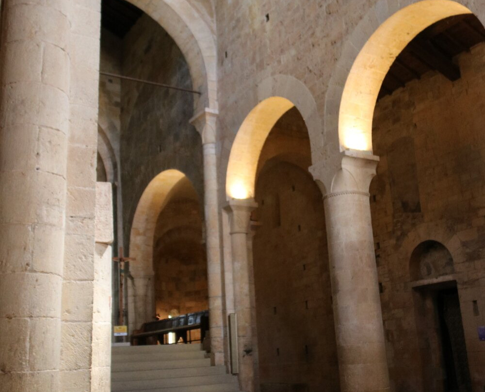 Abbazia dei Santi Salvatore e Cirino景点图片