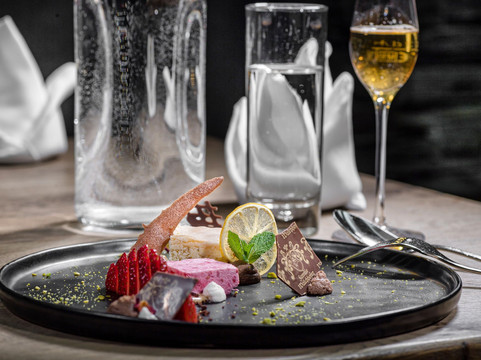 扎奥岑湖中央酒店主图