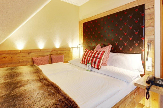 族瑞特酒店及餐厅主图