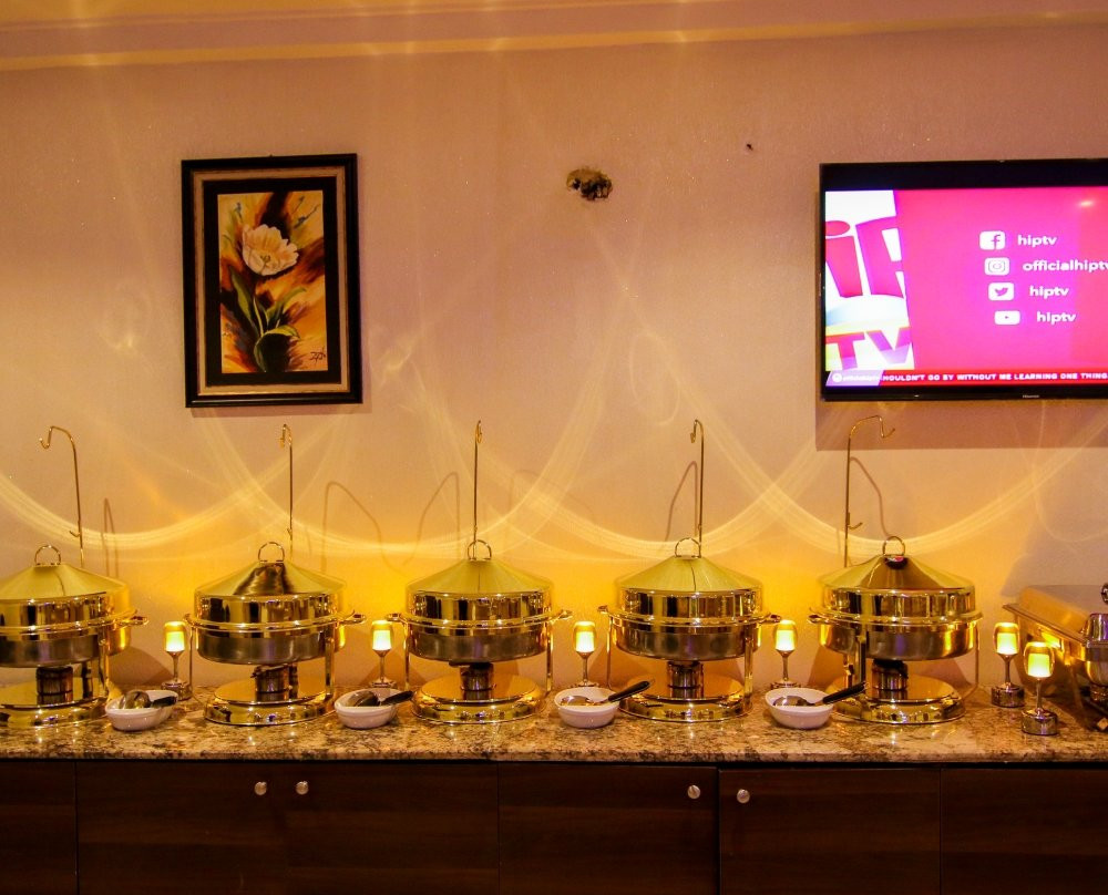 Villa Toscana Hotel Asaba主图