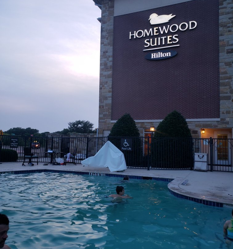 Homewood Suites By Hilton Denton主图