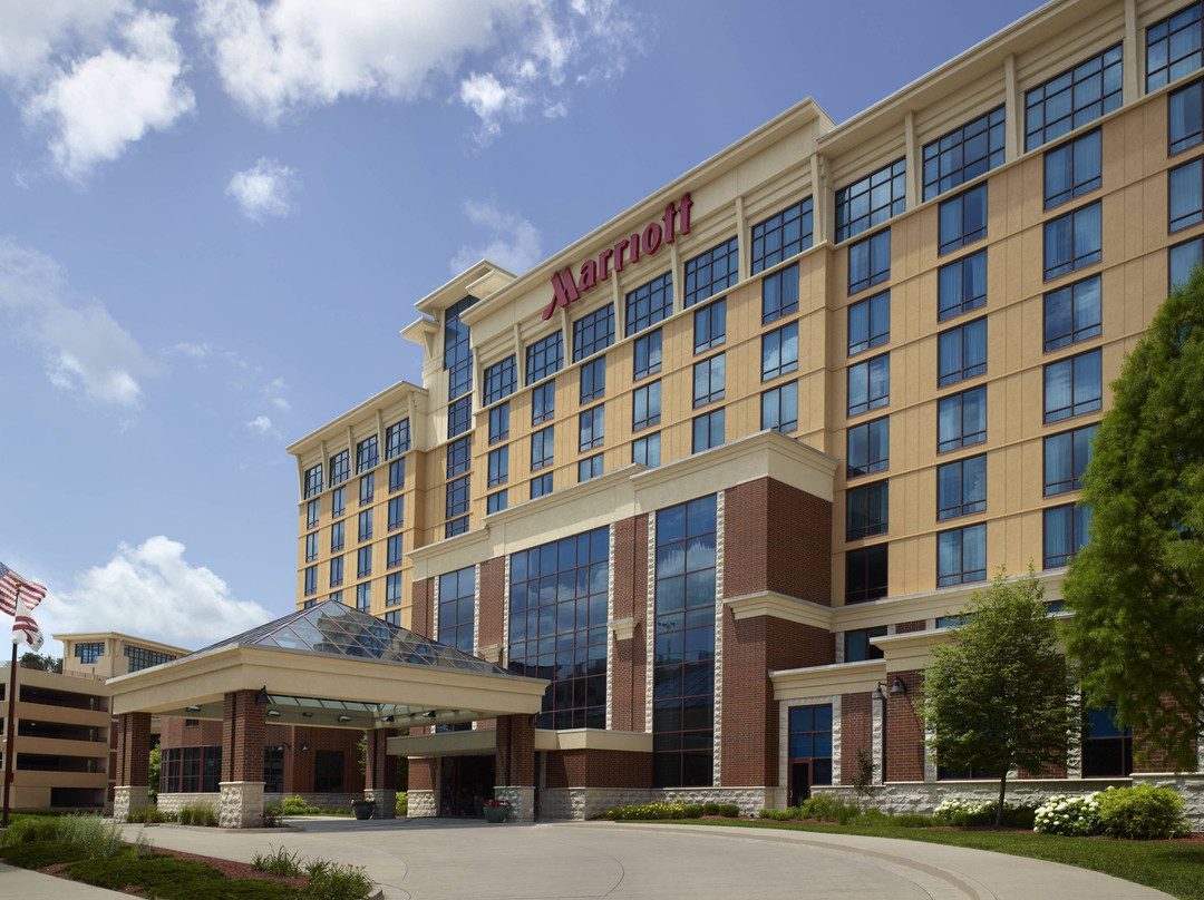 万豪布卢明顿诺马尔酒店&会议中心主图