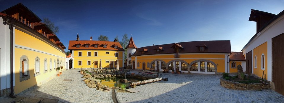 Hotel U Spejcharu-官方