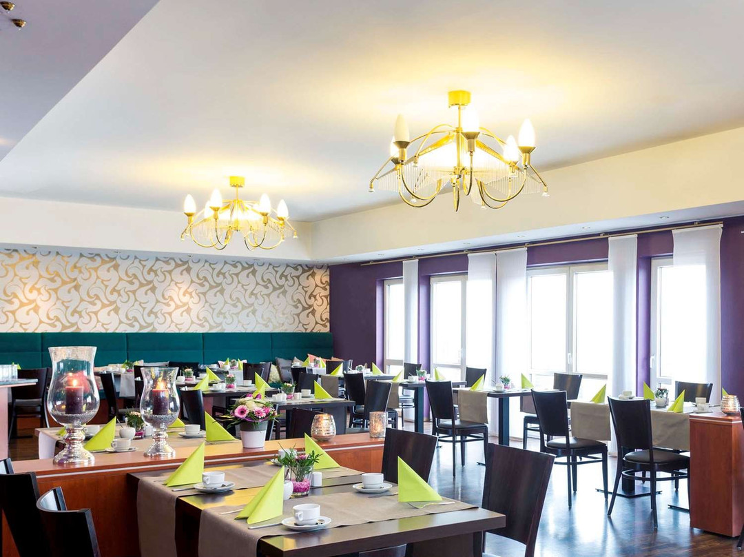 巴特恩豪森市美居酒店主图