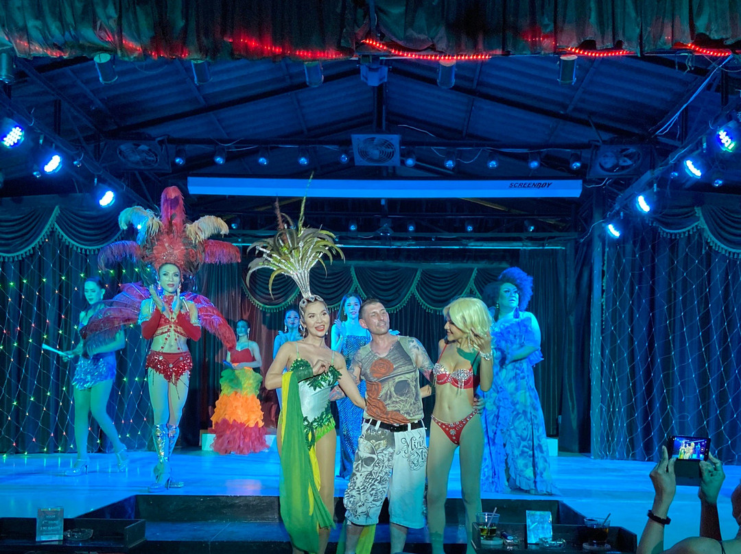 星际卡巴莱表演秀-苏梅岛必去景点