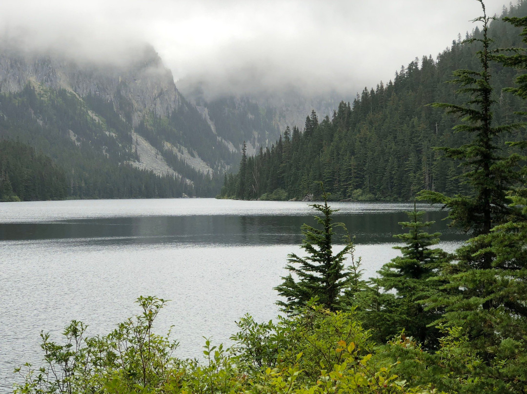 Eaton Lake景点图片