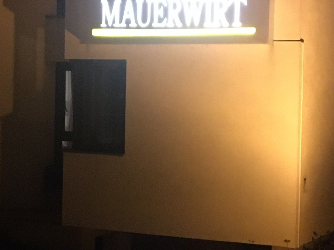 墙围乡村别墅主图