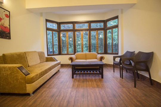 Hotel Luxxis Inn主图