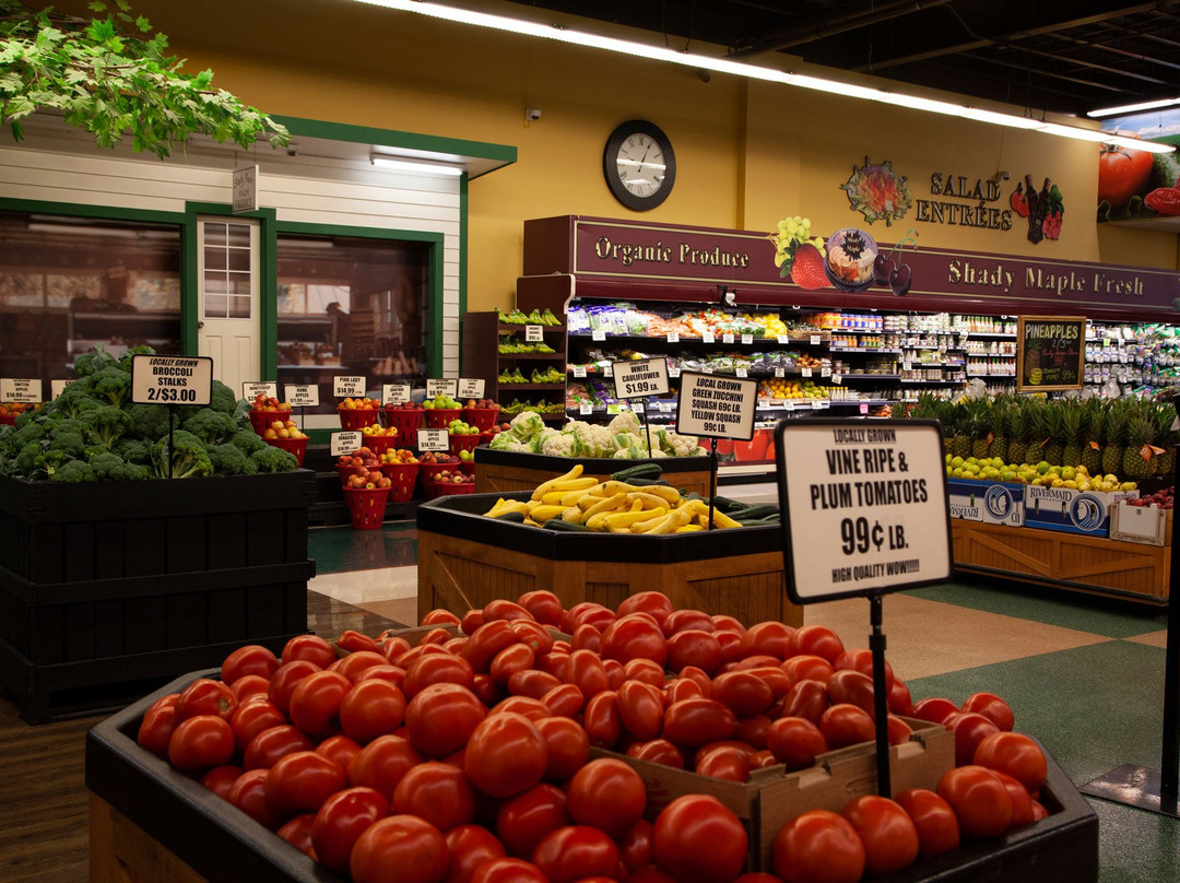 Shady Maple Farm Market景点图片