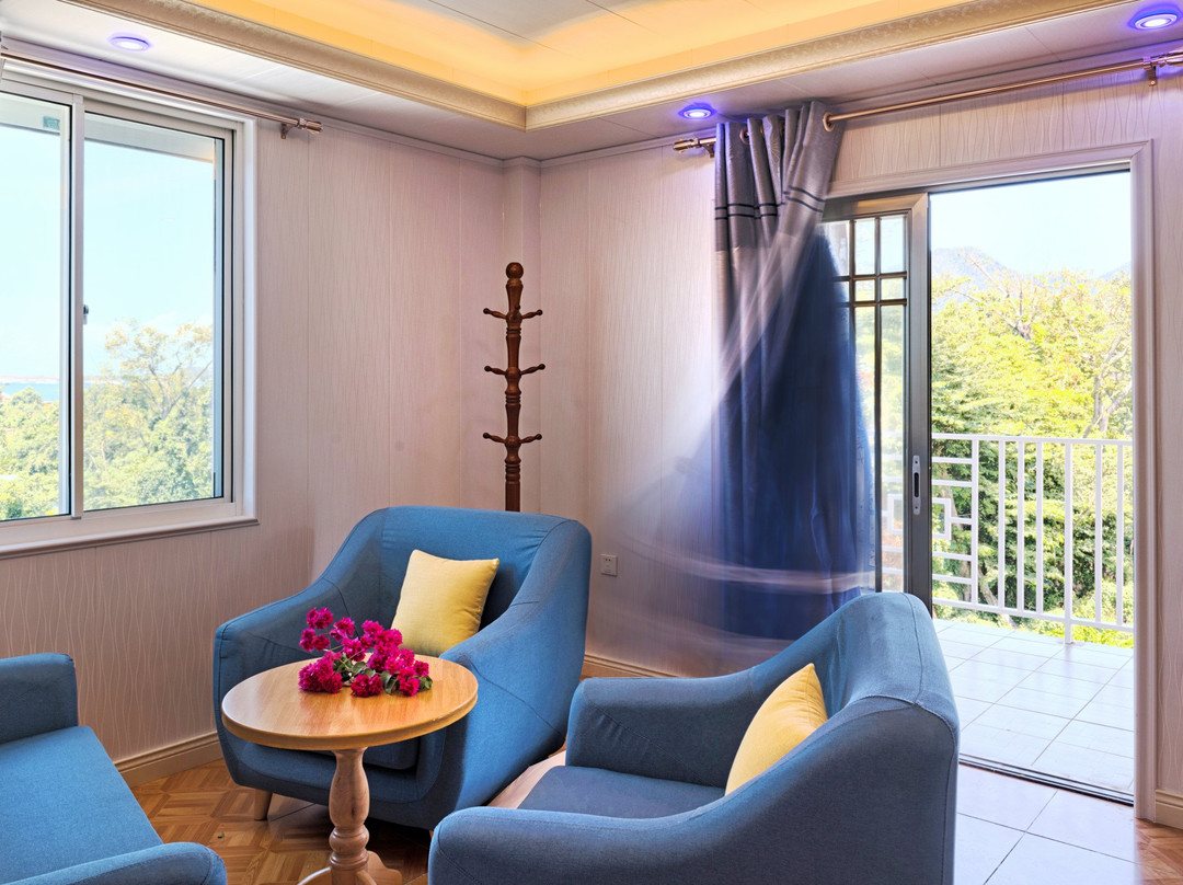 Riverside Hotel主图