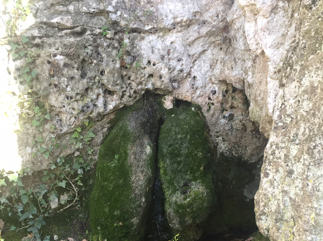 Eglise Saint-Michel-La Garde-Adhemar必去景点