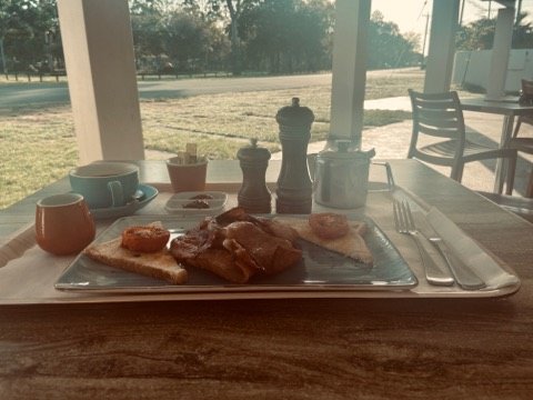Moore Park Beach Inn-餐饮