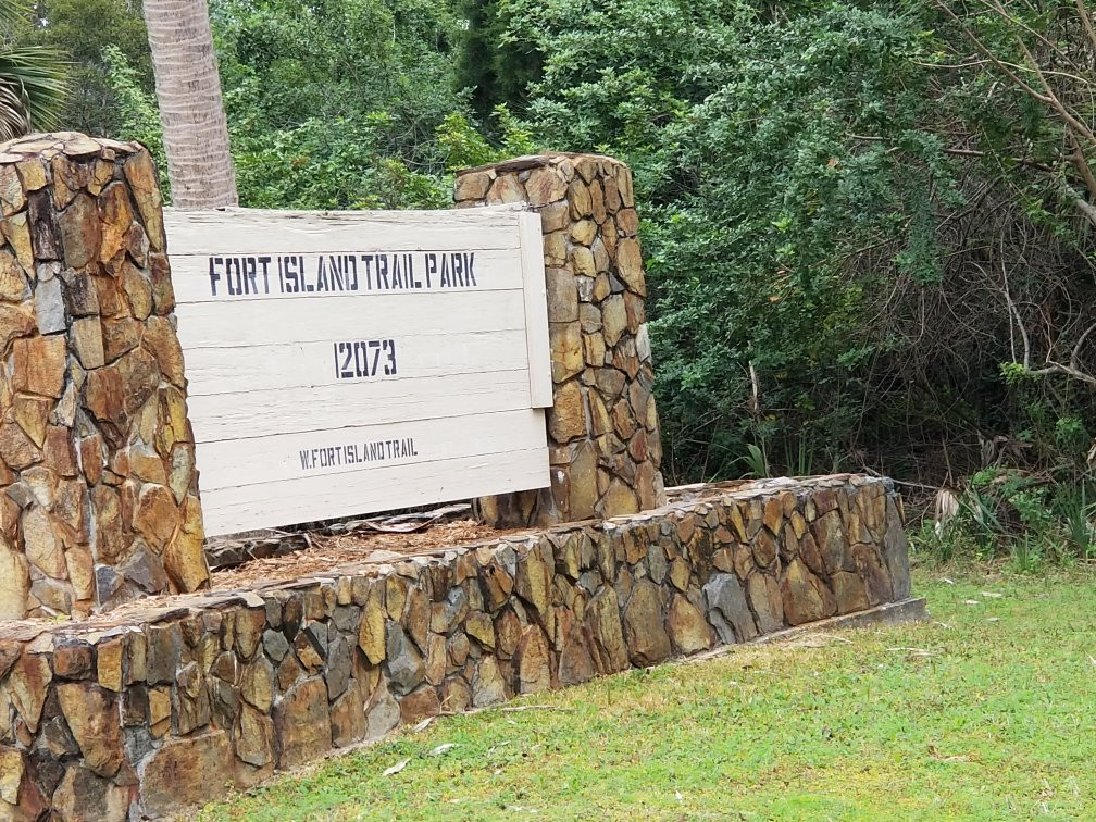 Fort Island Trail Park景点图片