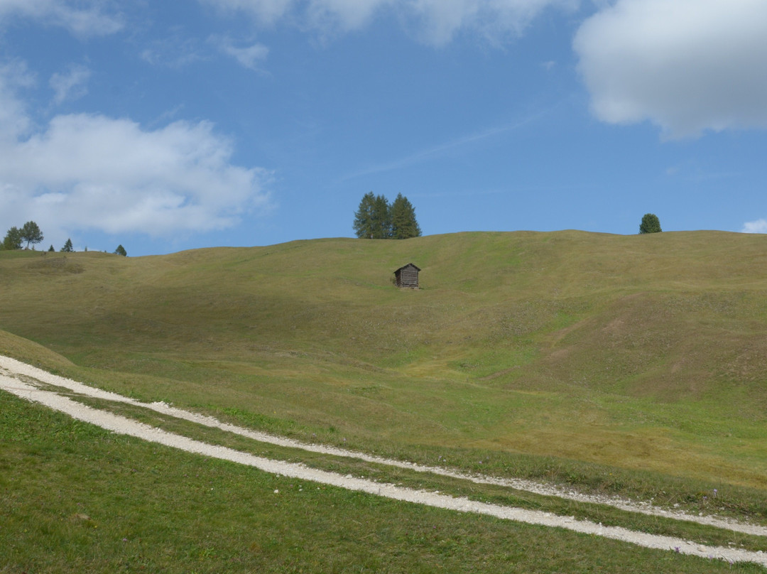 Prati di Armentara.-La Valle必去景点