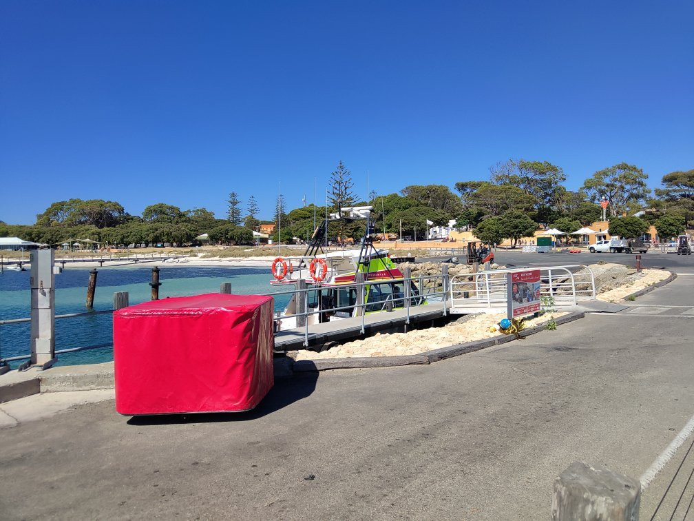 Rottnest Fast Ferries - Day Tours景点图片