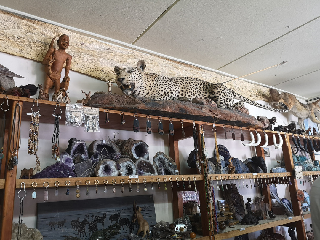 Namibia (SWA) Gemstones-Outjo必去景点