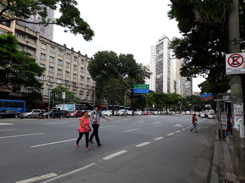 Avenida Afonso Pena-贝洛哈里桑塔必去景点