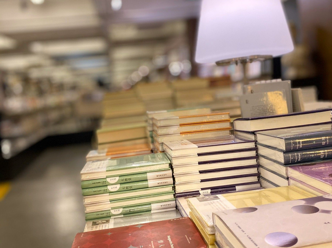 先锋书店(五台山店)-南京市必去景点