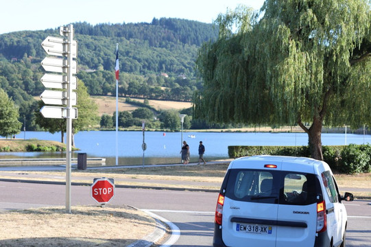 Base de loisirs Marcel Lucotte-Autun必去景点