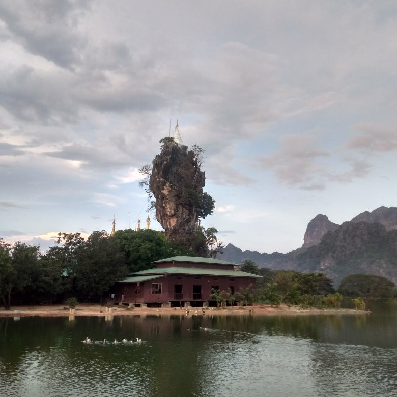 Kyauk Ka Lat Pagoda-帕安必去景点