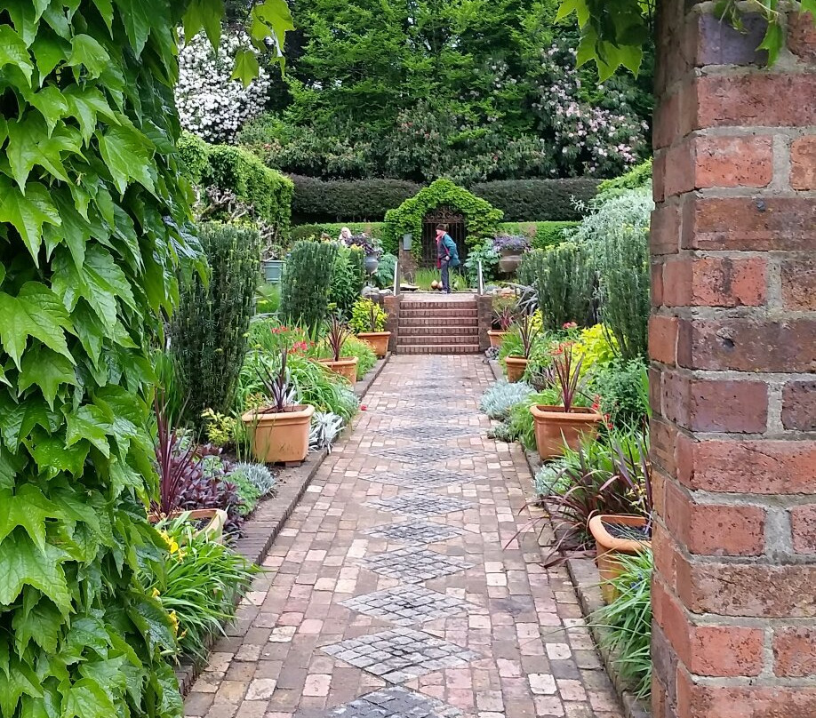 Cloudehill Nursery and Gardens-奥林达必去景点