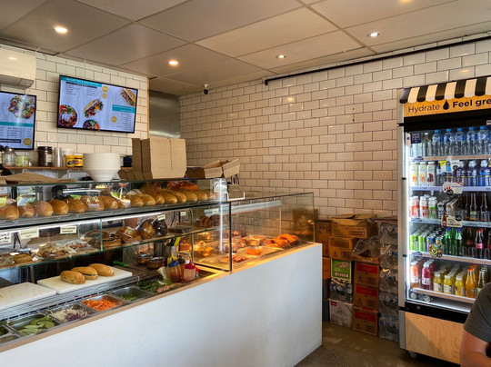 Noble Park餐馆和美食-Peddler Tuckshop