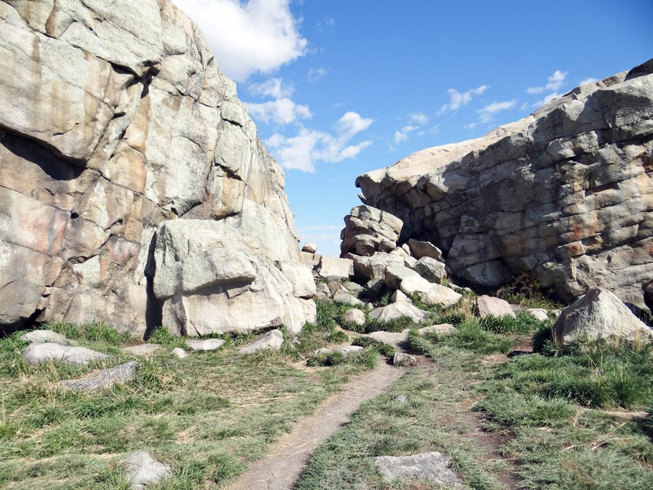 Okotoks Erratic - The Big Rock景点图片