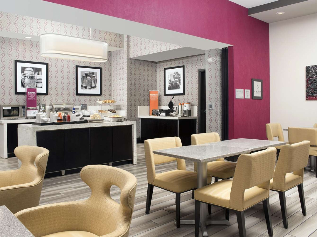 Hampton Inn Huntsville/village Of Providence主图