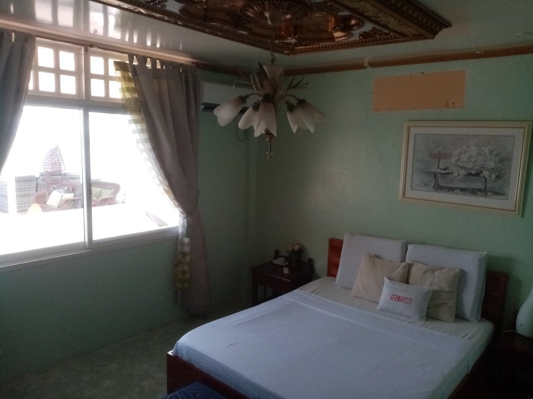 格尔马洛斯宾馆主图