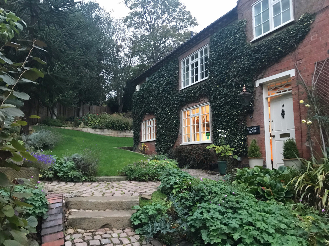 St Anne's House主图