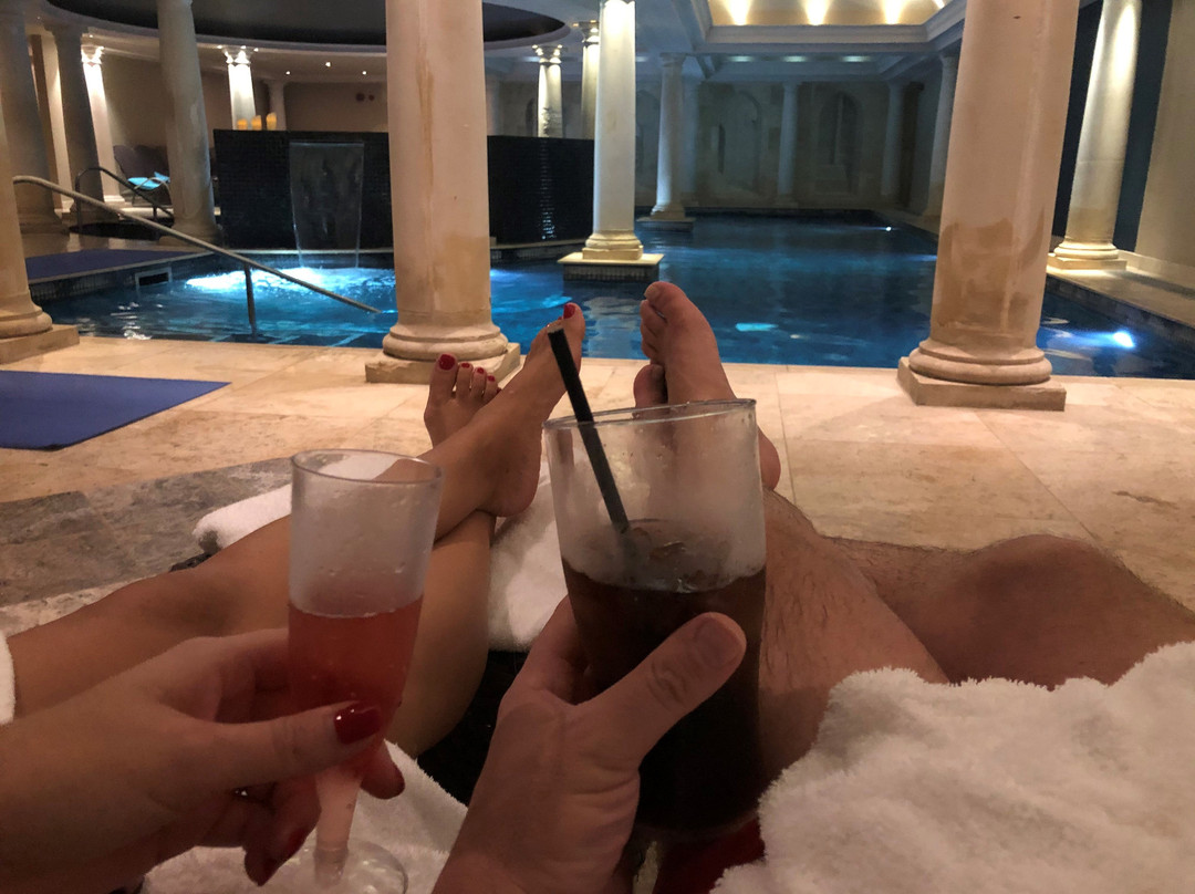 亚历山大乌托邦温泉酒店主图