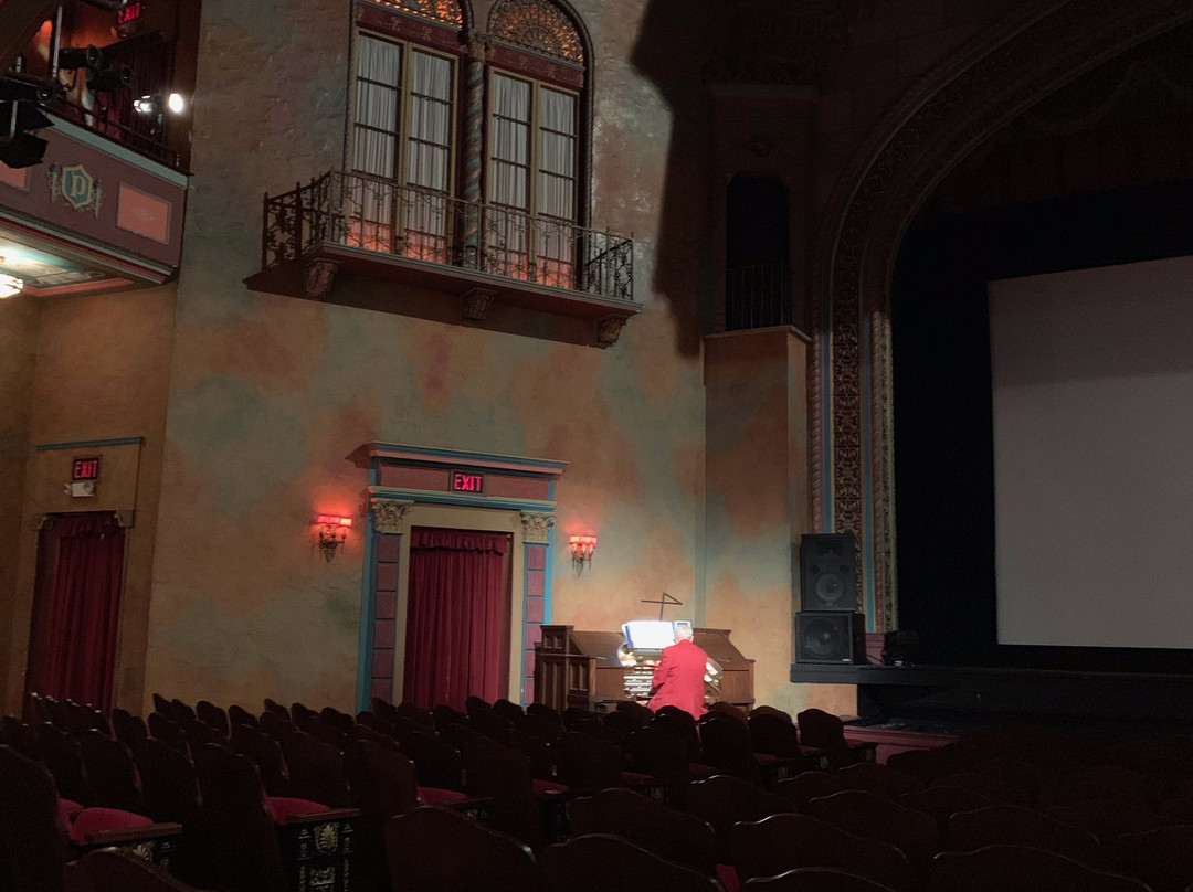 Polk Theatre-莱克兰必去景点