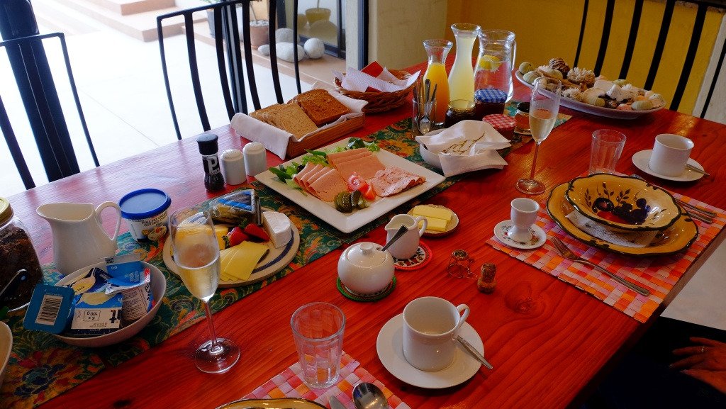 Marebella Seafront Guesthouse-餐饮