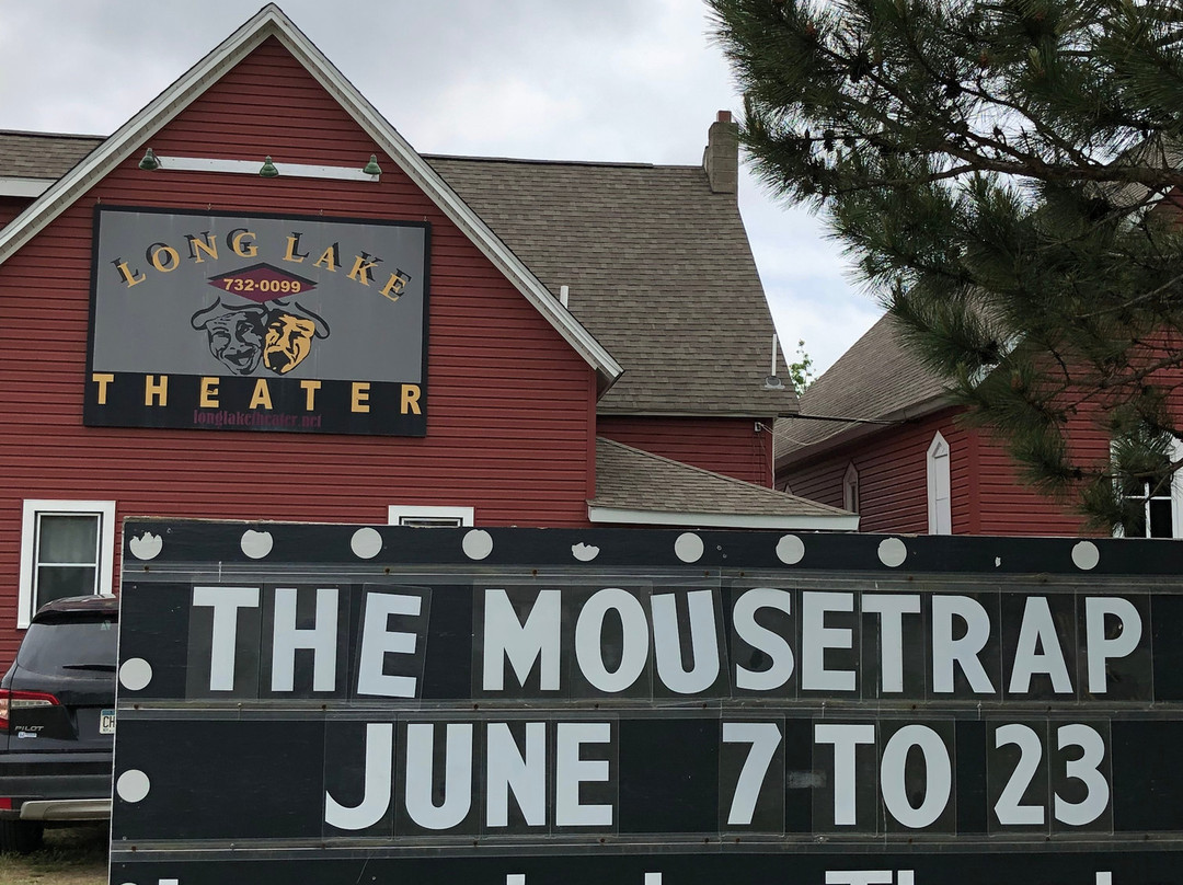 Nevis旅游景点-Long Lake Theater